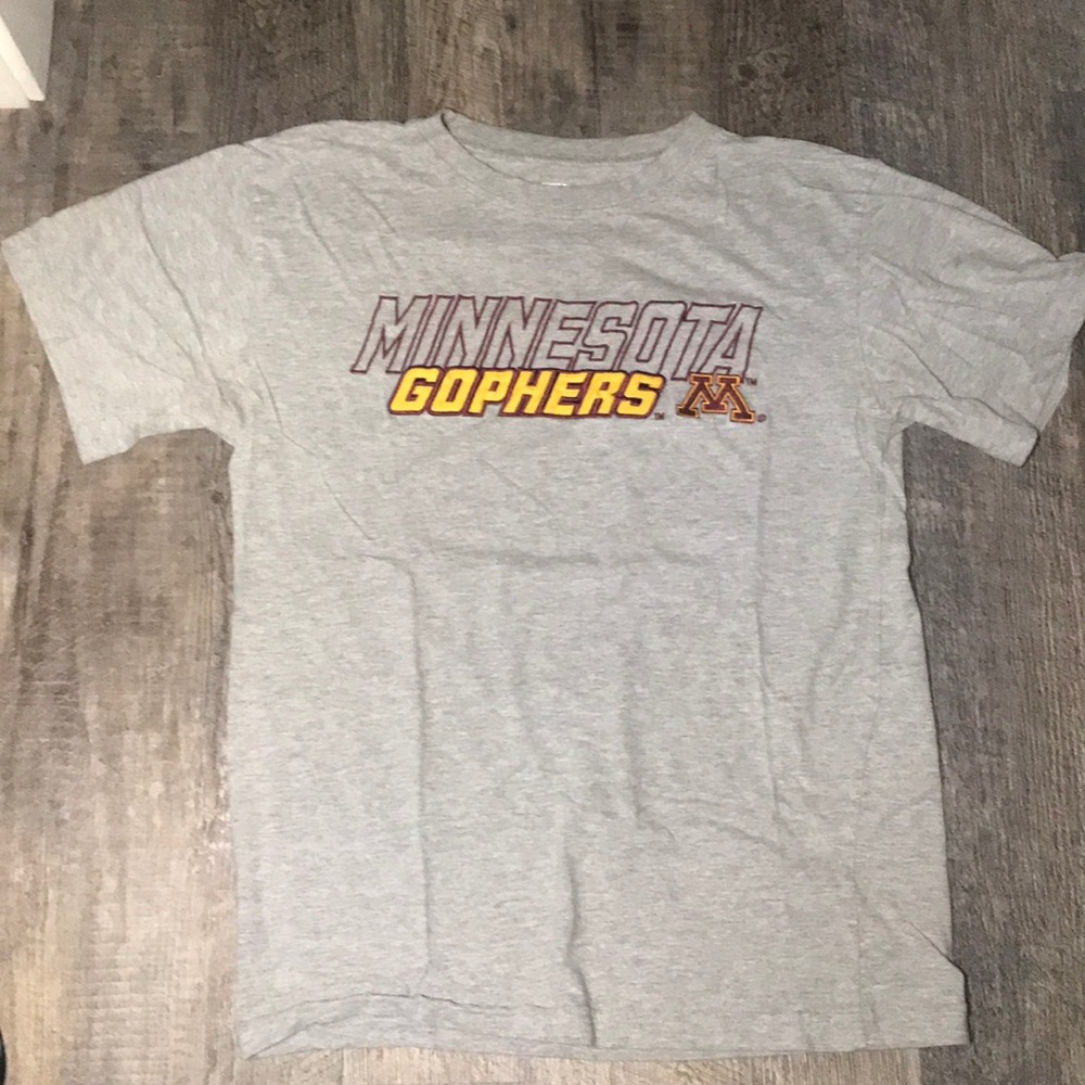 Tee shirt